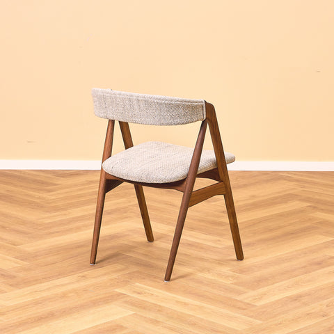 Danish set of 4 dining chairs 'model 205' by Thomas Harlev for Farstrup