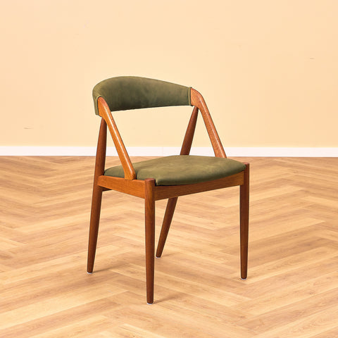 Danish dining chairs in teak, model 31 by Kai Kristiansen