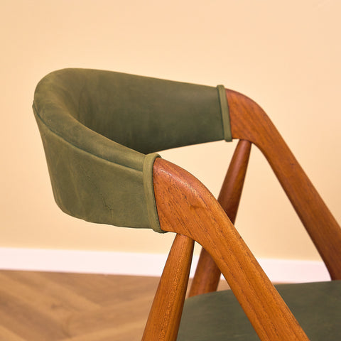 Danish dining chairs in teak, model 31 by Kai Kristiansen