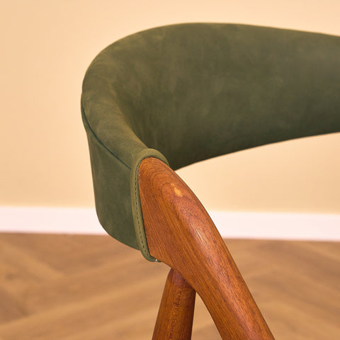 Danish dining chairs in teak, model 31 by Kai Kristiansen