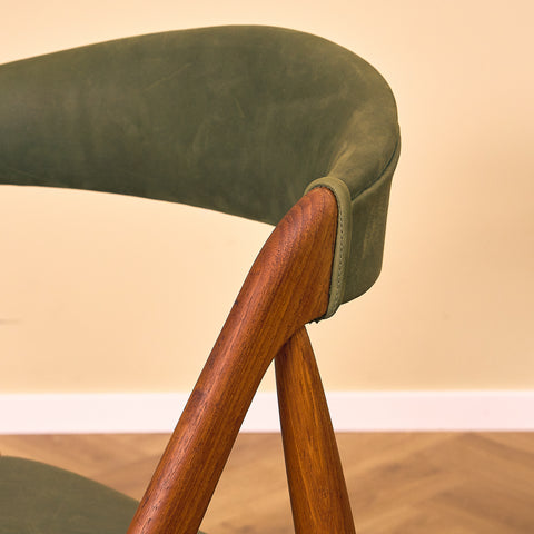 Danish dining chairs in teak, model 31 by Kai Kristiansen