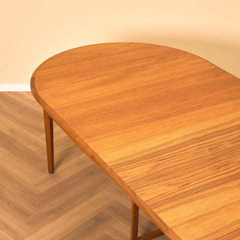 Danish round dining table in teak