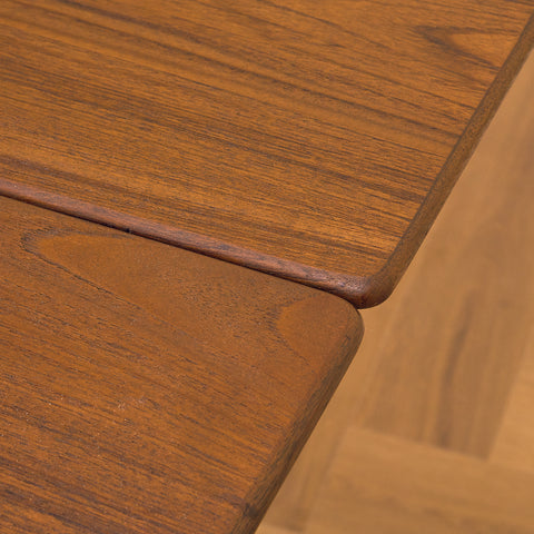 Danish rectangular dining table in teak and oak