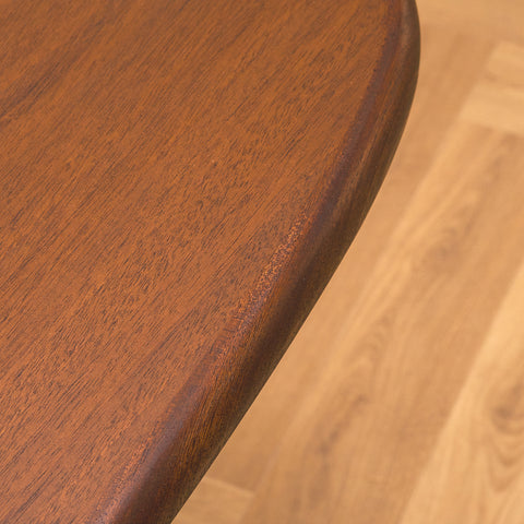 Danish oval dining table in mahogany by Skovby Møbelfabrik