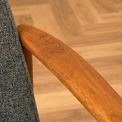 Svensk fåtölj i teak av DUX