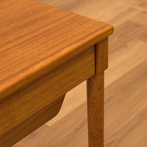 Svenskt sidobord / soffbord i teak från Diö Möbler AB