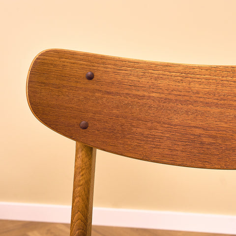 Danska matstolar i teak och ek