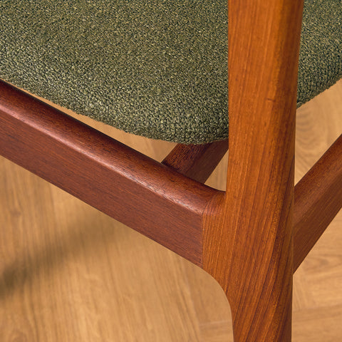 Danska matstolar i teak från Platinumliving Furniture