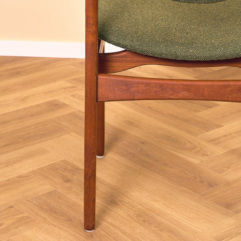 Danska matstolar i teak från Platinumliving Furniture