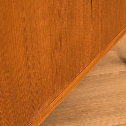 Svensk bokhylla i teak