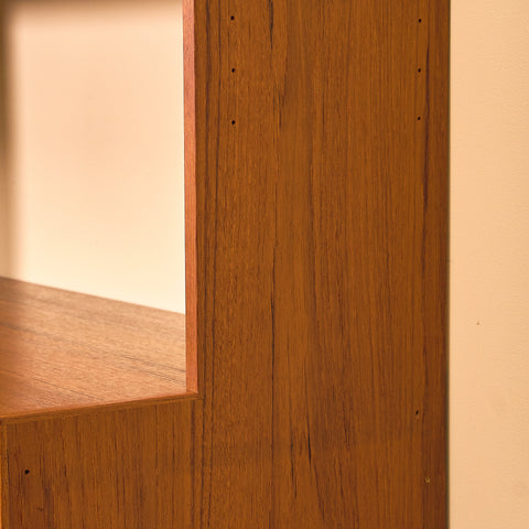 Svensk bokhylla i teak