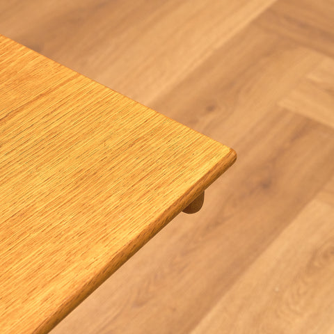 Danskt set med sidosbord i ek från Vildbjerg Möbelfabrik