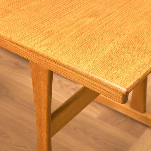 Danskt set med sidosbord i ek från Vildbjerg Möbelfabrik