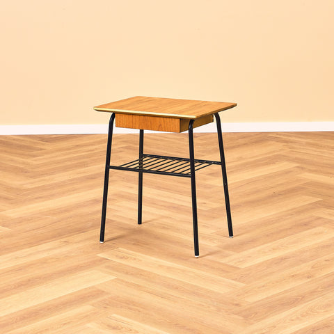 Svensk sängbord i teak