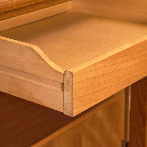 Svenskt skåp i teak