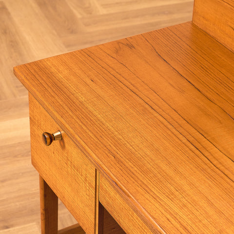 Svensk sminkbord / Skrivbord i teak och bok från AB Nybrofabriken, Fröseke