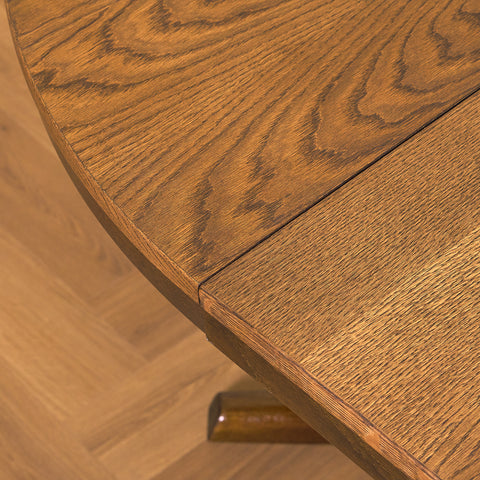 Danish round dining table in oak by Farstrup