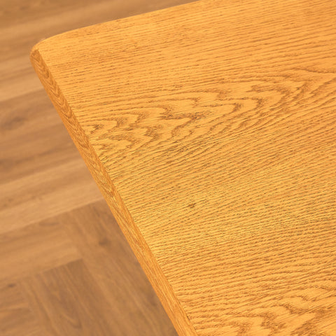 Svenskt rektangulärt matbord i ek, modell 'Calmare nyckel' av Carl Malmsten