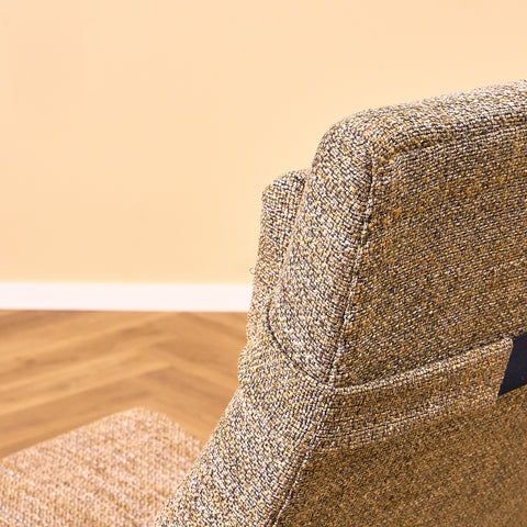 Dansk fåtölj i valnöt