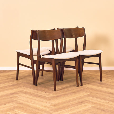 Danska matstolar i teak och bok