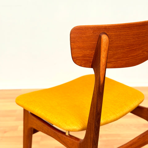 Danish set of 6 dining chairs in teak by Schiønning & Elgaard