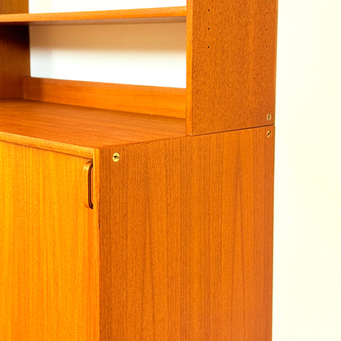 Swedish bookshelf in teak by B. Fridhagen for Bodafors