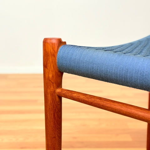 Danish set of 4 dining chairs in solid teak, 'model 75' by Niels O. Moller