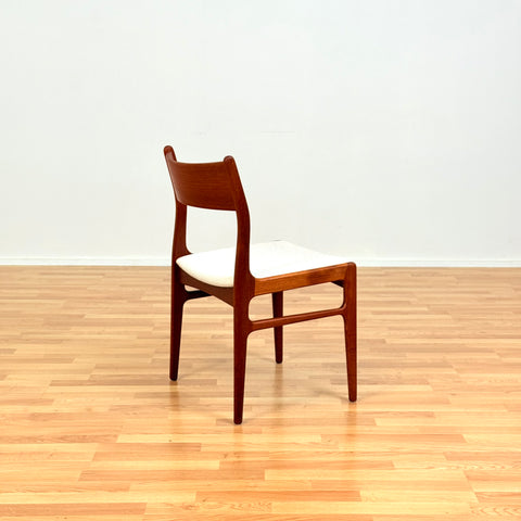 Danish pair of dining chairs in teak by Funder-Schmidt & Madsen