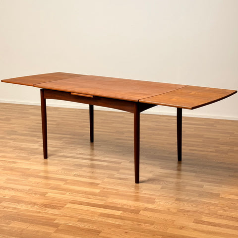 Dining table in teak, 1950s-60s, Denmark - Beyo Vintage