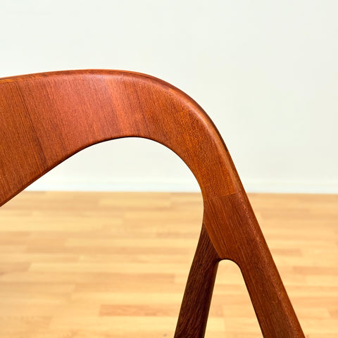 Danish set of 2+2 dining chairs in teak by Johannes Andersen