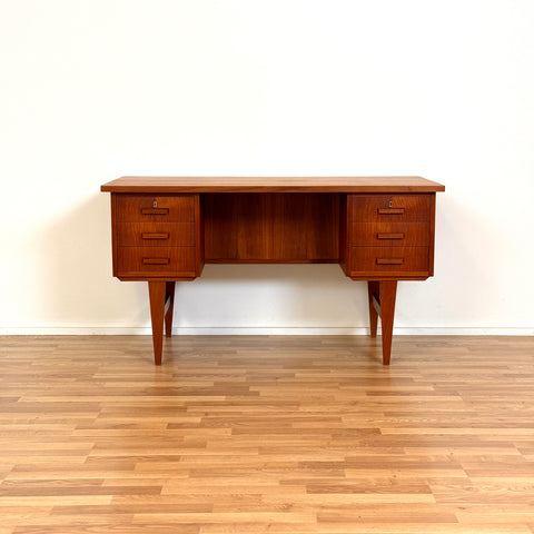 PRICE Writing desk in teak, 1950s-60s, Denmark - Beyo Vintage