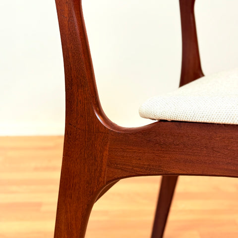 Danish set of 6 dining chairs in walnut by Eric Buch