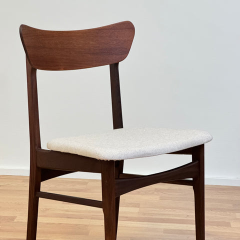 Set of 3+1 dining chairs, Schiønning & Elgaard