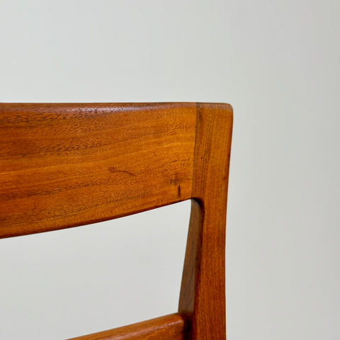 Single dining chair by Troeds