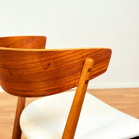 Danish dining chairs in teak & oak, No. 7 by Helge Sibast