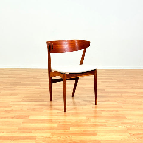 Danish dining chairs in teak & oak, No. 7 by Helge Sibast