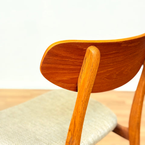 Danish set of 6 dining chairs in teak & oak