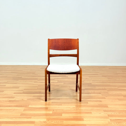 Danish dining chairs in teak & oak