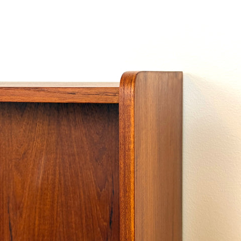 Bookshelf in teak, 1950s-60s, Denmark - Beyo Vintage