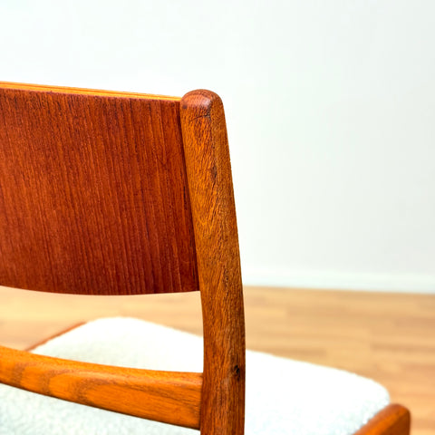 Danish dining chairs in teak & oak