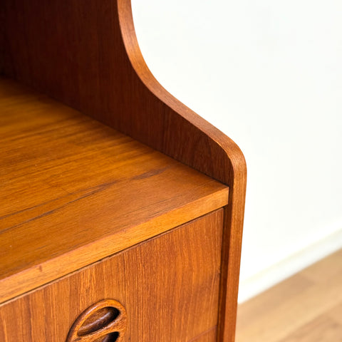 Bookshelf in teak, 1950s-60s, Denmark - Beyo Vintage