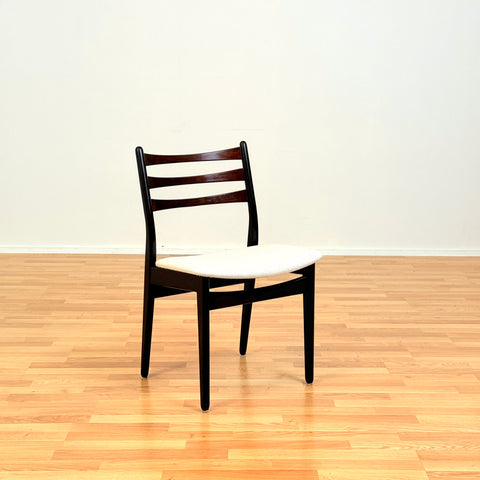 Danish pair of dining chairs in Santos rosewood