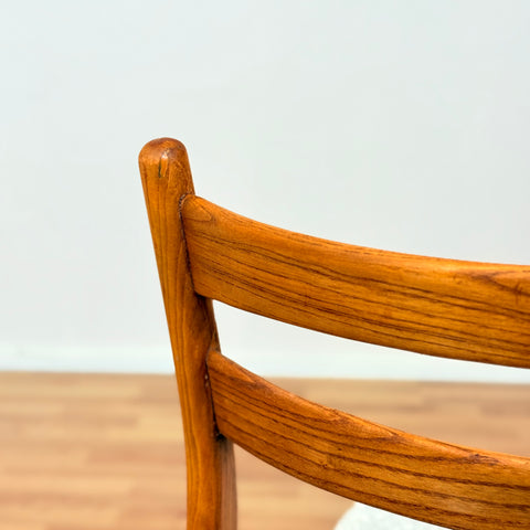 Swedish set of 4 dining chairs in oak