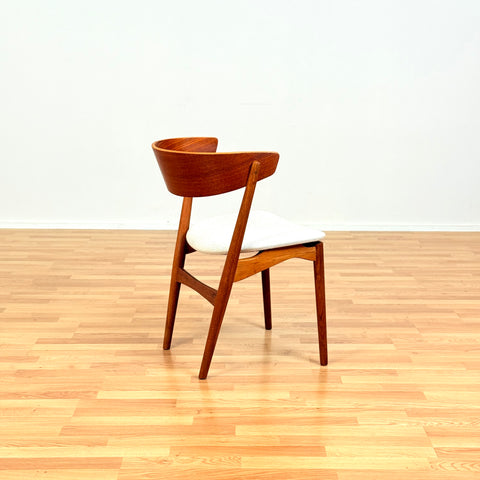 Danish dining chairs in teak & oak, No. 7 by Helge Sibast