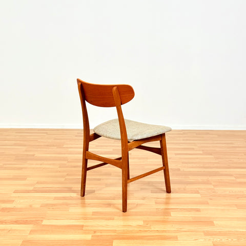 Danish set of 6 dining chairs in teak & oak
