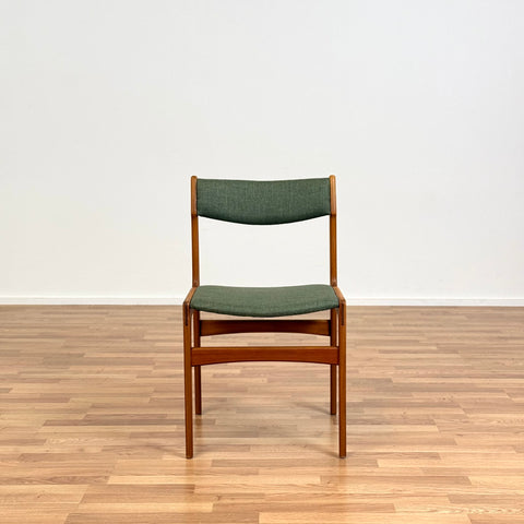 PRICE Set of 4 dining chairs in beech by Erik Buch, 1950s-60s, Denmark - Beyo Vintage