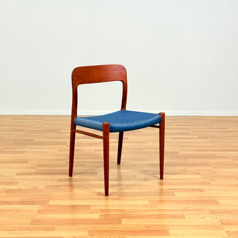 Danish set of 4 dining chairs in solid teak, 'model 75' by Niels O. Moller