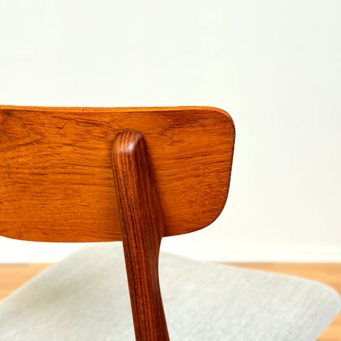 Danish set of 6 dining chairs in teak by Schiønning & Elgaard