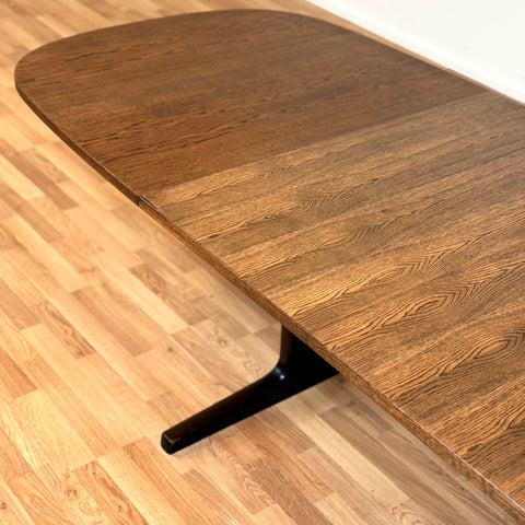 Danish oval dining table in oak