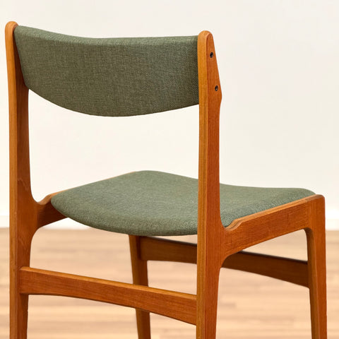 PRICE Set of 4 dining chairs in beech by Erik Buch, 1950s-60s, Denmark - Beyo Vintage